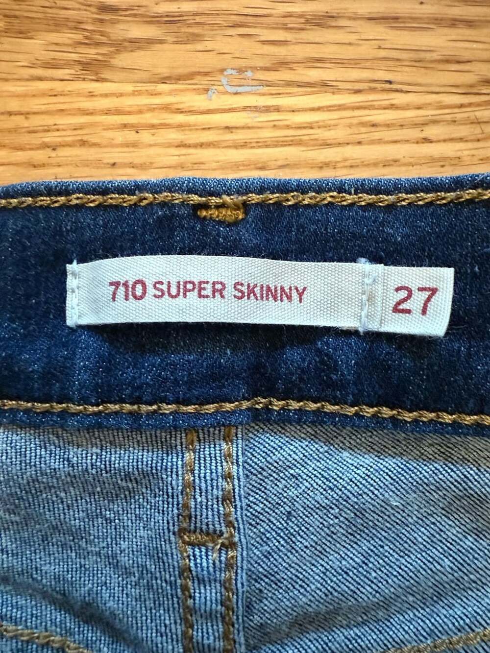 Levi's 710 Super Skinny Jeans Size 27 Blue Denim - Picture 4 of 4